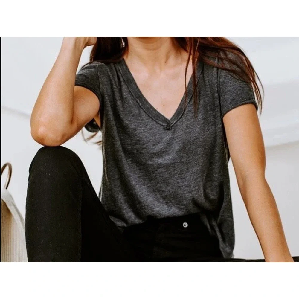 Free People We the Free Kaylen V Neck Short Sleeve‎ T-Shirt Black size: S -NEW!